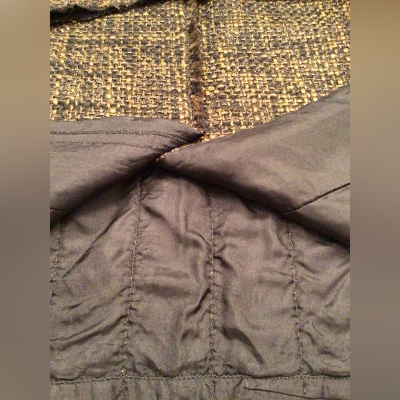 Classic PRADA brown-black tweed knee skirt
Size IT 40 - Picture 4 of 6